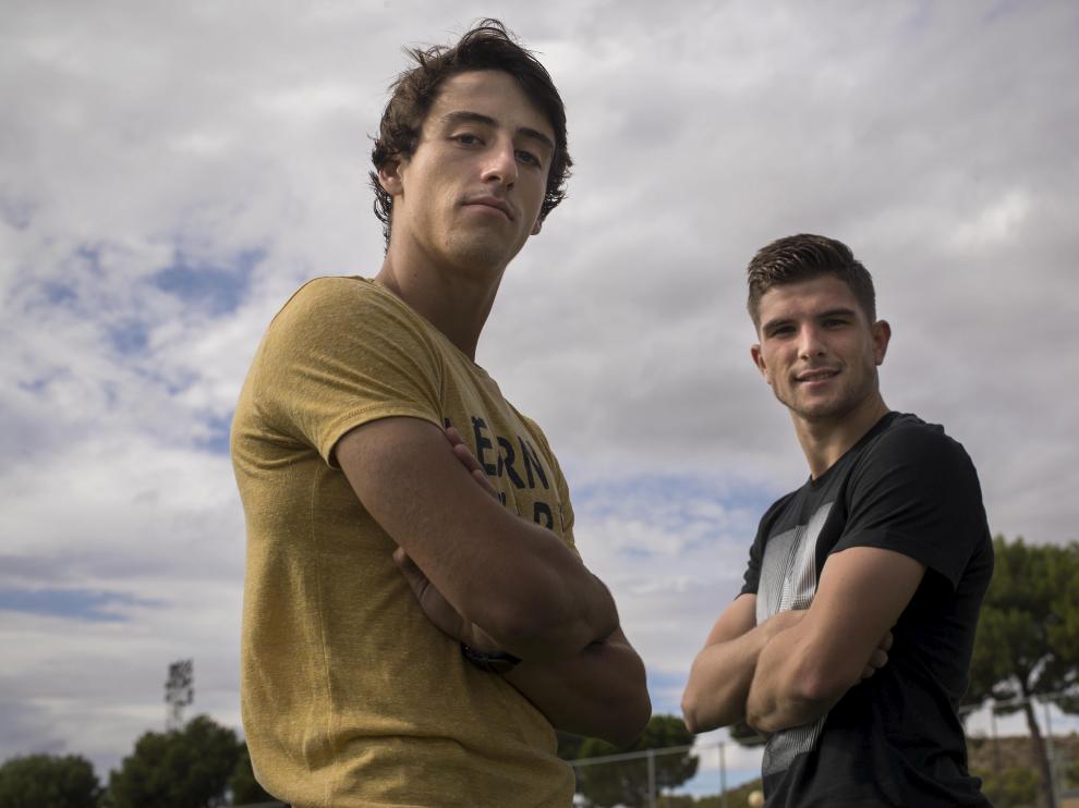 Julián Delmás y Raúl Guti posan en la Ciudad Deportiva