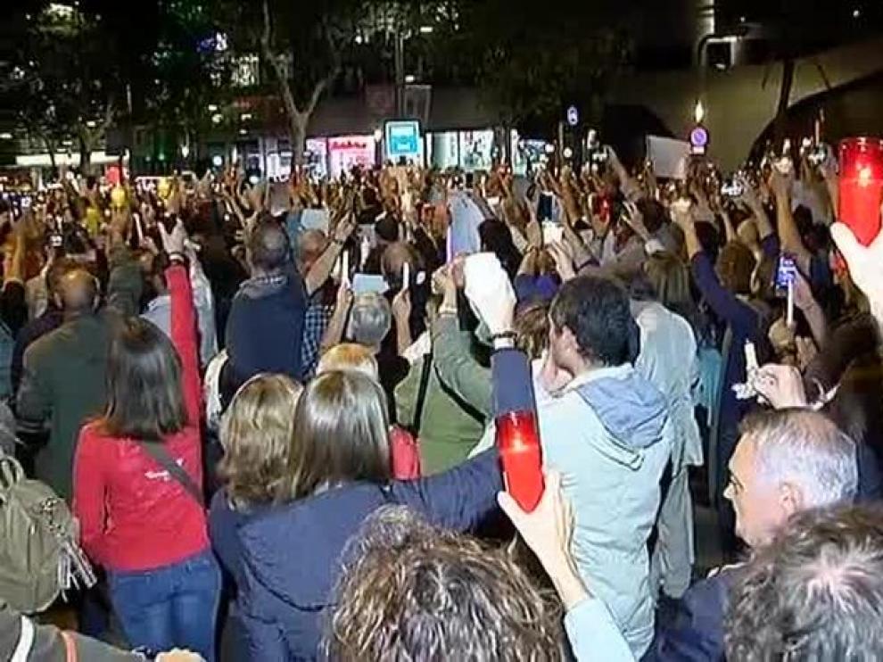 La llamada de la ANC y Omnium a retirar dinero como medida de presión