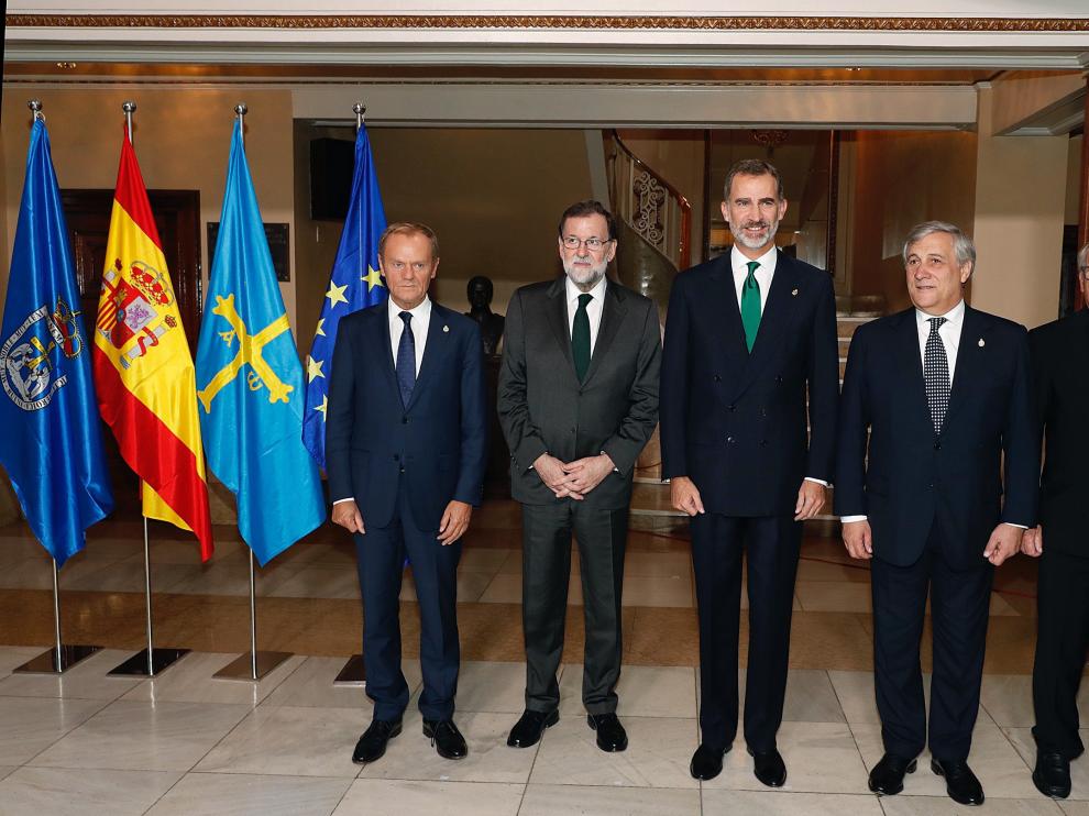 Felipe VI y Mariano Rajoy, junto a Jean-Claude Juncker, Donald Tusk y Antonio Tajani