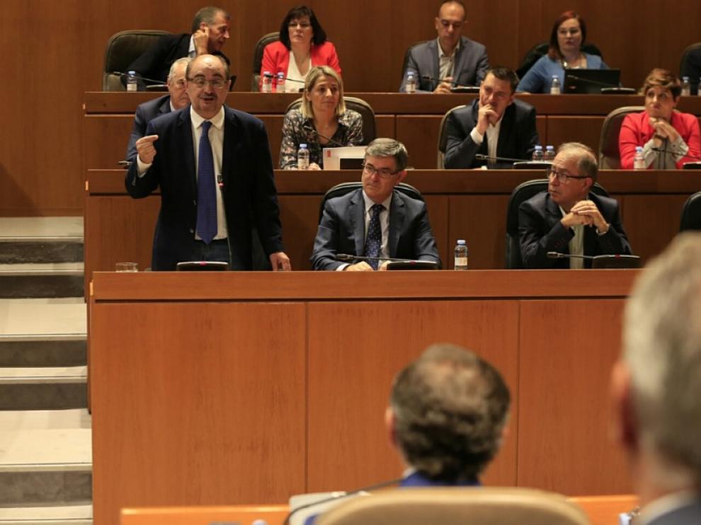 La DGA analizará con sindicatos y empresarios las consecuencias de la crisis de Cataluña