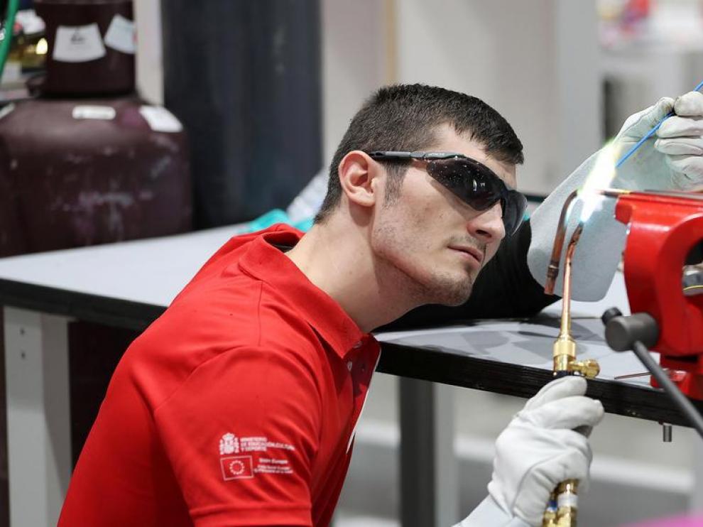 Emanuel Budeanu, en la cuadragésimo cuarta competición internacional de los 'World Skills' en Abu Dhabi.