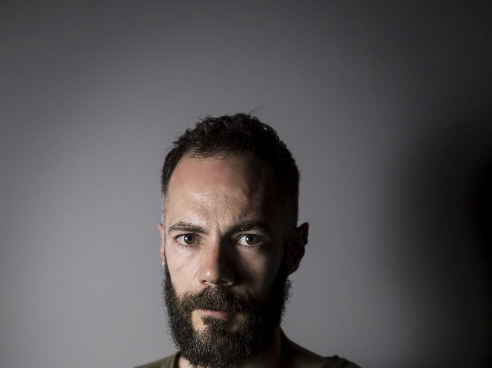 El escritor y periodista aragonés Christian Peribáñez.
