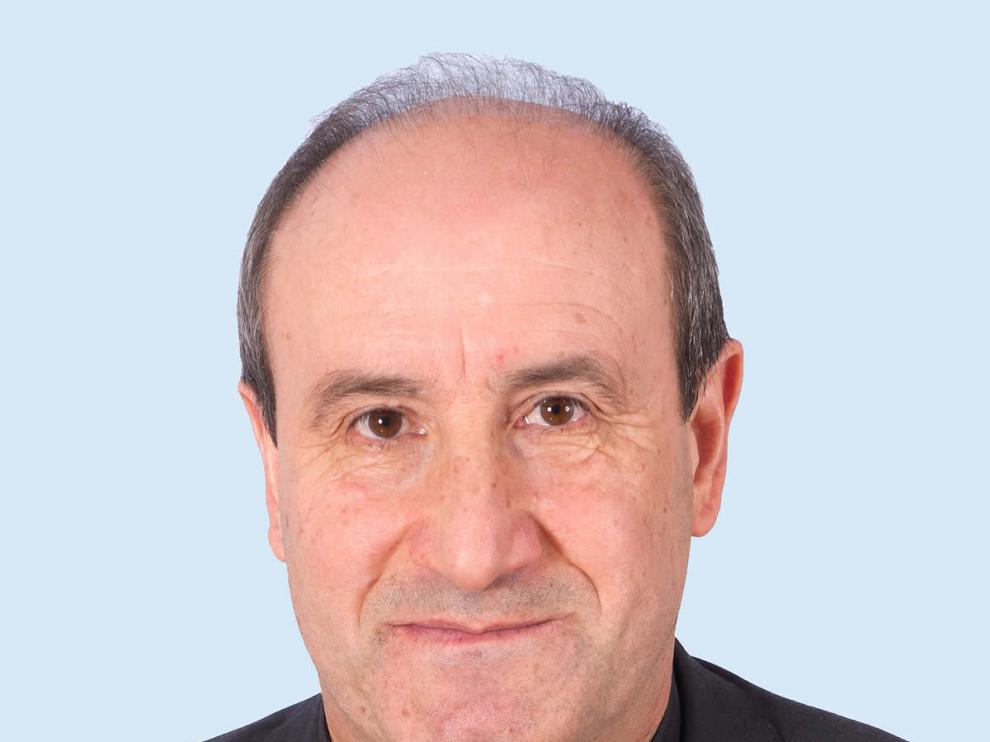 El responsable de Cáritas en la Conferencia Episcopal asegura que "es más fácil destruir que construir".