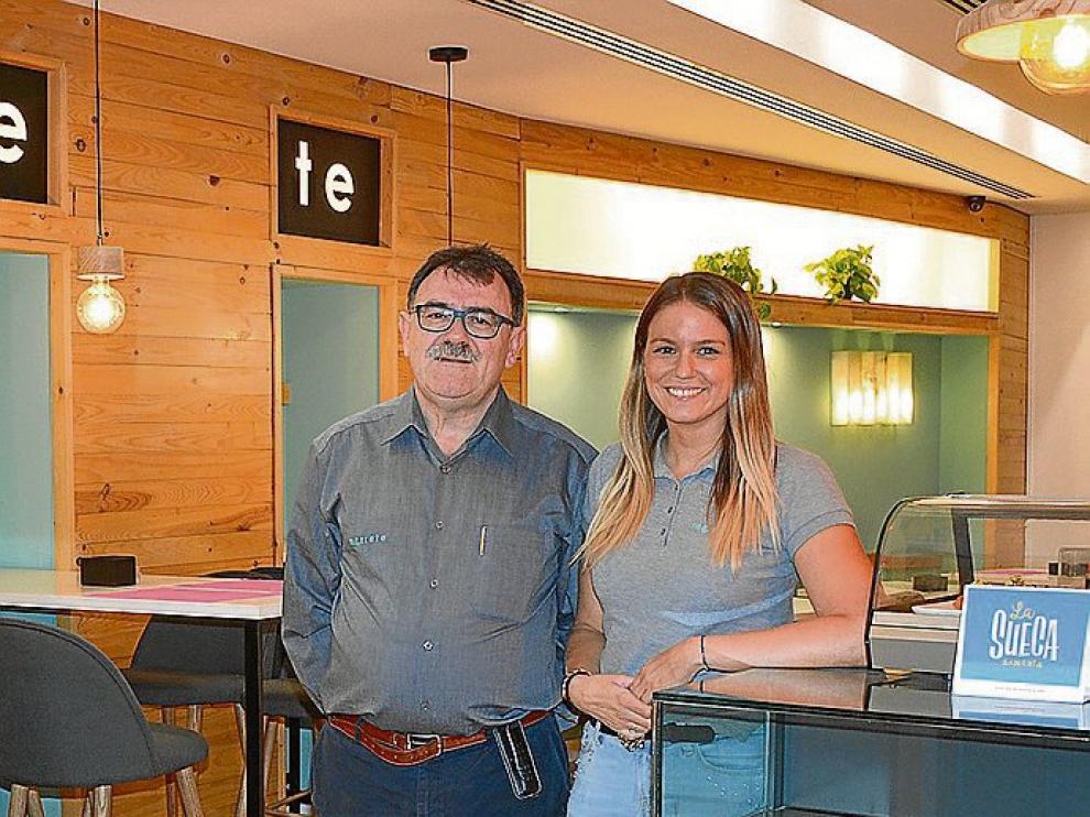 Javier Rada y Saray Rada, en la taberna Morrete.