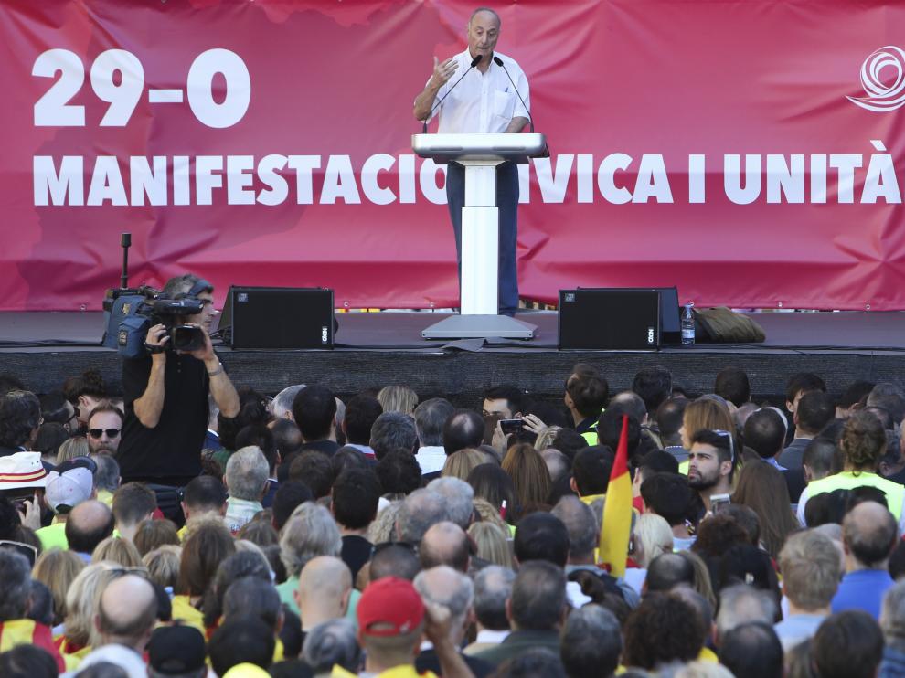 El ex secretario general del PCE, Paco Frutos, se ha declarado 'botifler' contra el dogmatismo sectario.