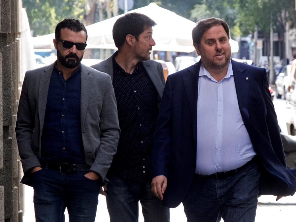 Junqueras llegando a la reunión de la comisión permanente nacional de ERC.
