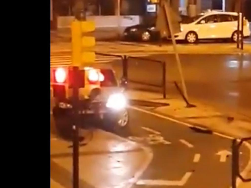 El suceso tuvo lugar en la confluencia de las calles Anselmo Clavé con Escoriaza y Fabro.