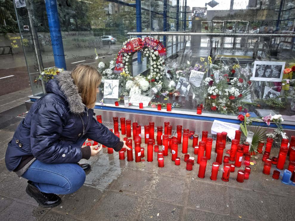 Velas, en recuerdo de las víctimas.