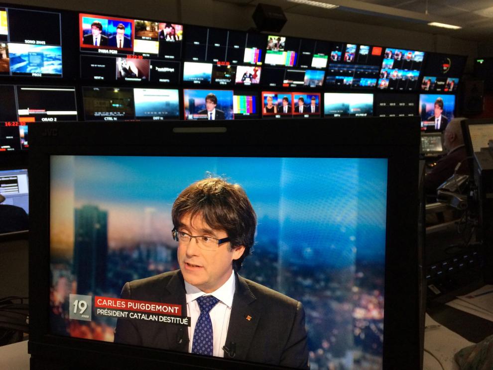 Carles Puigdemont, durante la entrevista en la televisión belga este viernes.