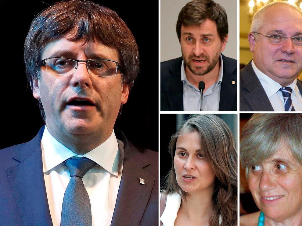 Puigdemont y los cuatro exconsejeros que le acompañan en Bruselas.