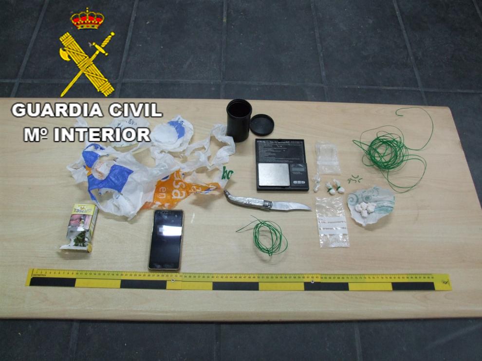 Dos detenidos por tráfico de cocaína en Alloza