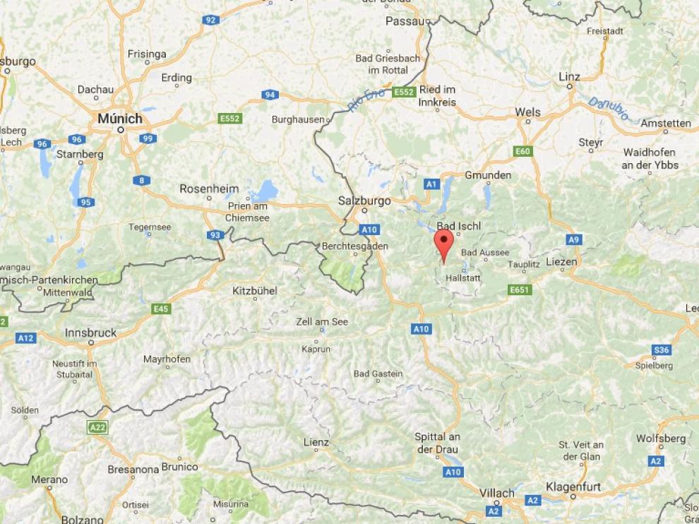 Un alpinista alemán sobrevive cinco días en una grieta glacial en Austria