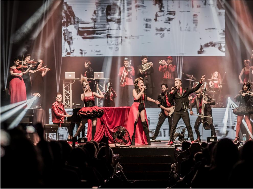 El musical ha celebrado shows en ciudades como Nueva York, Madrid, Barcelona, Valencia, Sevilla o San Sebastián, cosechando importantes éxitos dado su carácter explosivo y su cuidada estética.