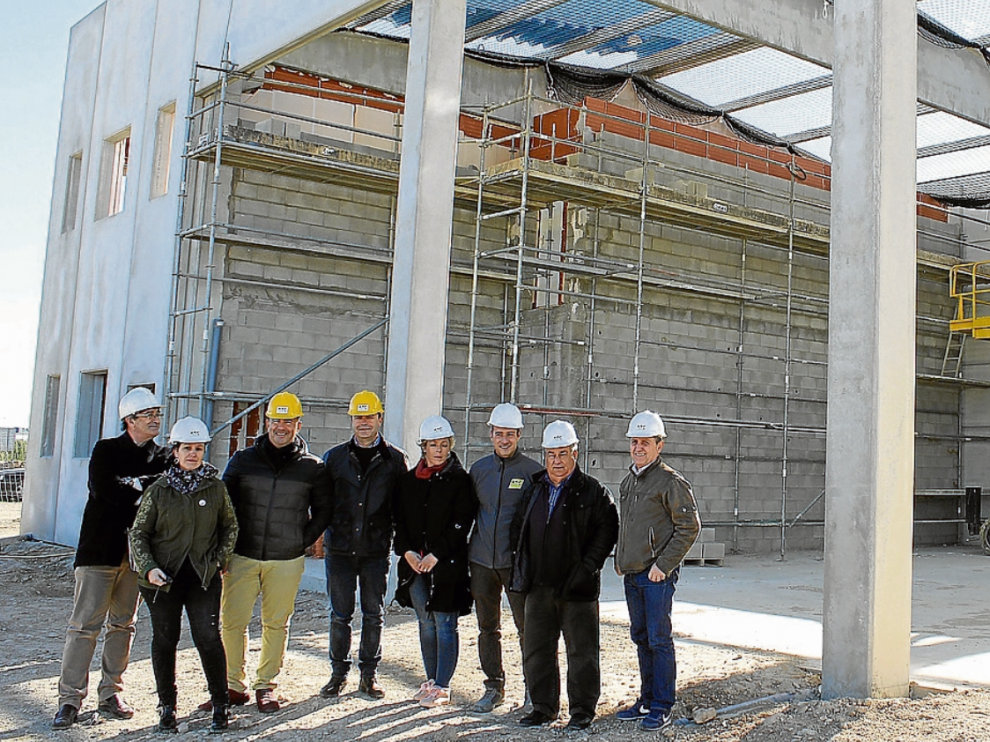 Representantes de la Comarca y de la Diputación visitaron ayer las obras.