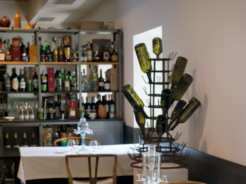 Local del restaurante Absinthium, en Zaragoza.