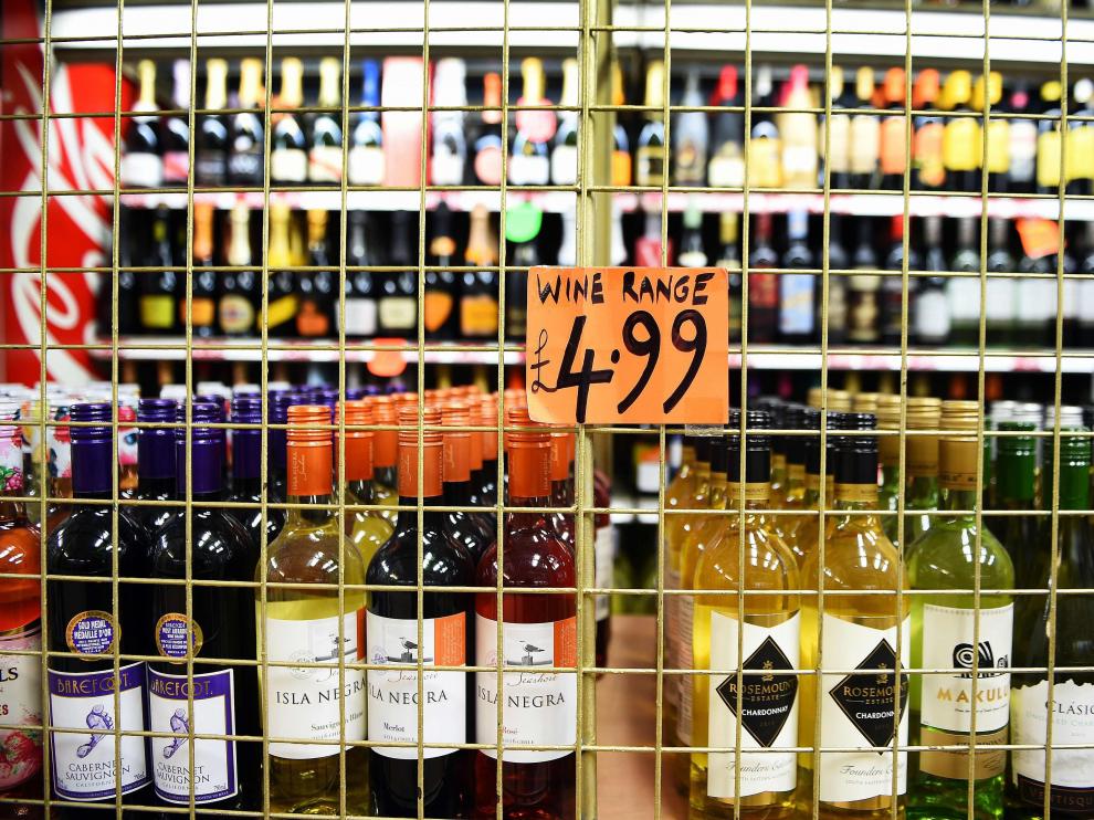 Consumir alcohol durante el embarazo puede causar graves daños al recién nacido.
