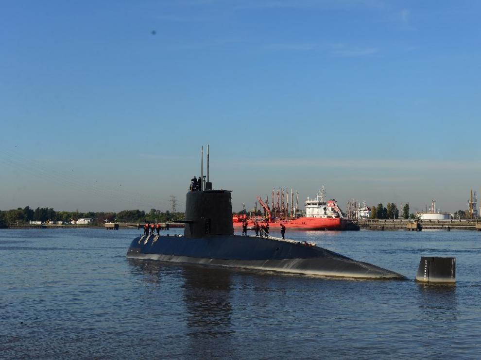 Argentina no descarta ninguna hipótesis tras recibir 7 mensajes de emergencia del submarino desaparecido