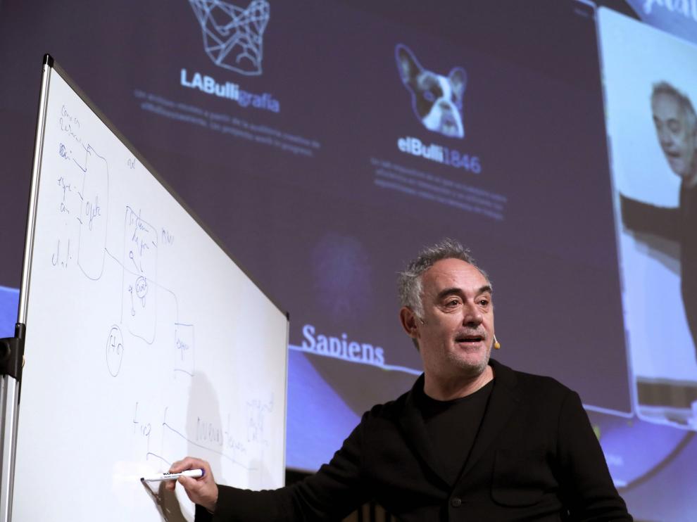 Ferran Adrià durante su intervención en 'El restaurante en la era digital'