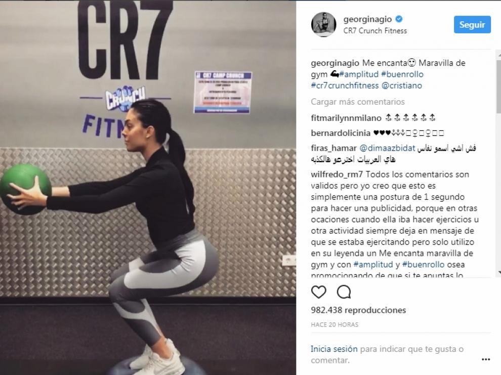 Imagen de Georgina haciendo ejercicios en el gimnasio de Cristiano Ronaldo.