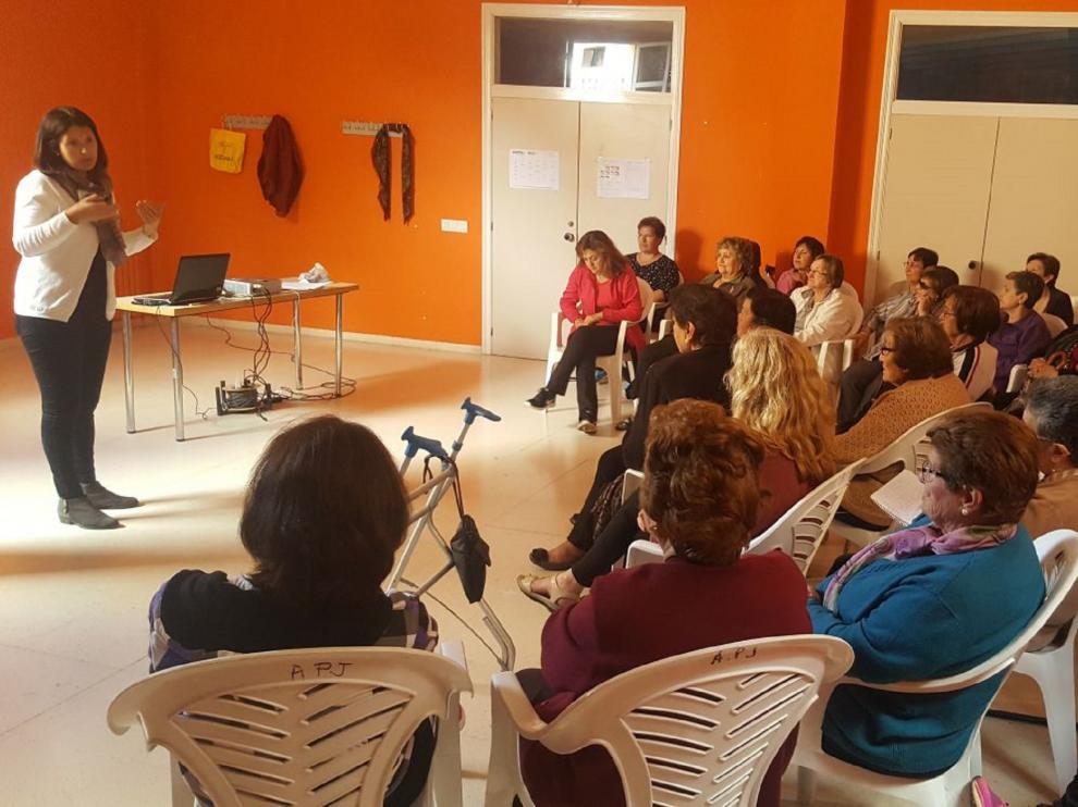 Asistentes a uno de los talleres para la prevención de la violencia machista en la Comarca de la Comunidad de Teruel.