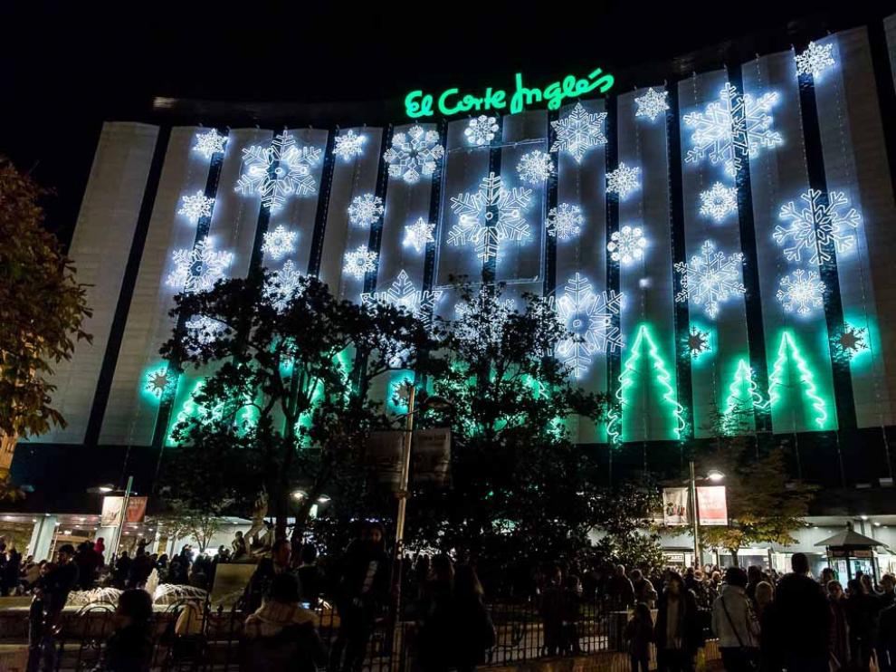 Llegan las luces de Navidad.