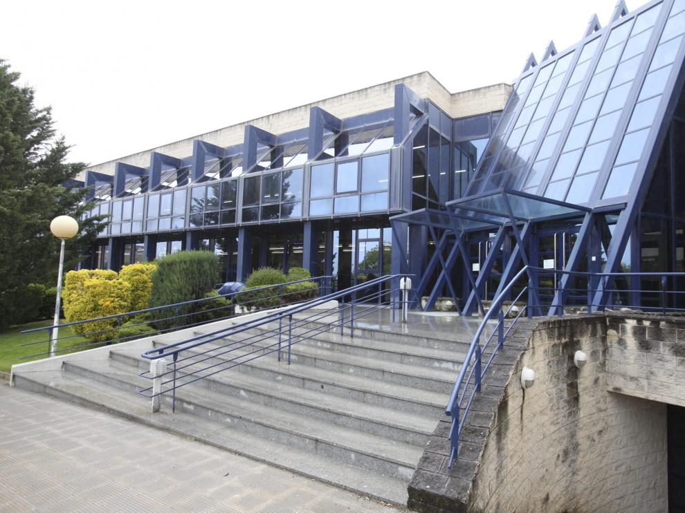 Edificio que alberga las oficinas del Instituto Aragonés de la Mujer, responsable de los centros de acogida.