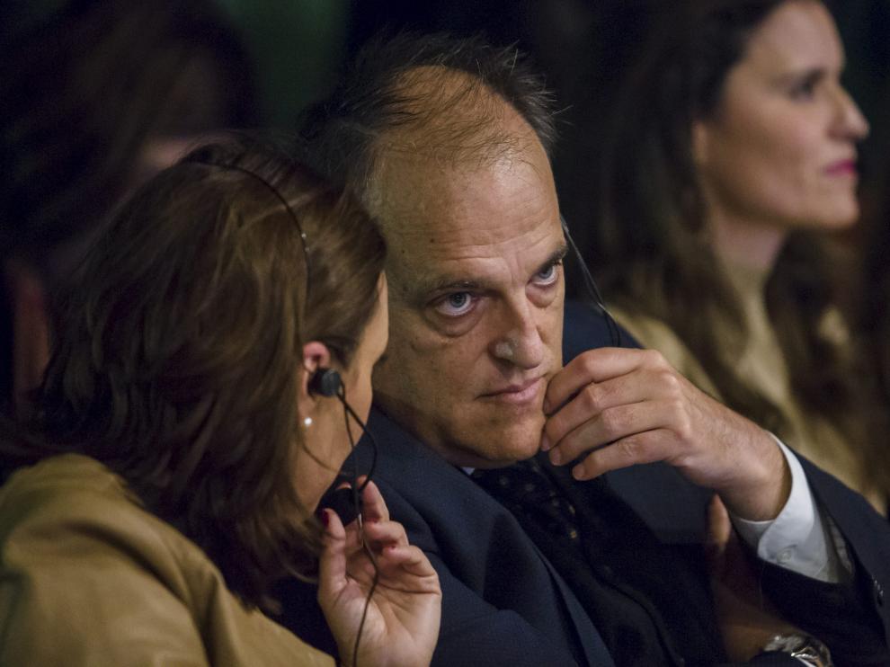 El presidente de la Liga de Fútbol Profesional, Javier Tebas, en un acto de apoyo al deporte femenino en Zaragoza