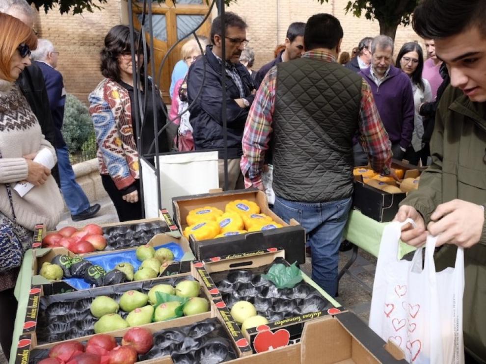 Las solicitudes para colocar puestos en el mercado se pueden enviar hasta este martes.