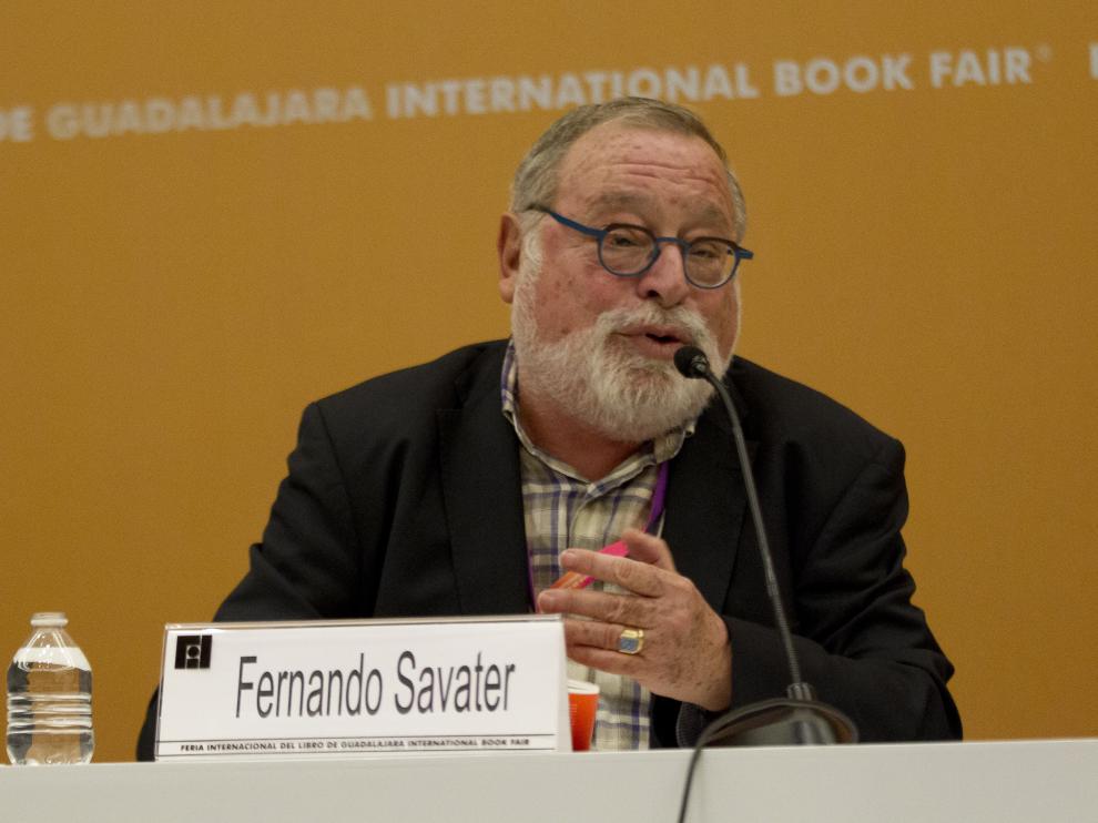 Savater presenta en la Feria del Libro de Buenos Aires su panfleto "un poco malhumorado" contra el separatismo