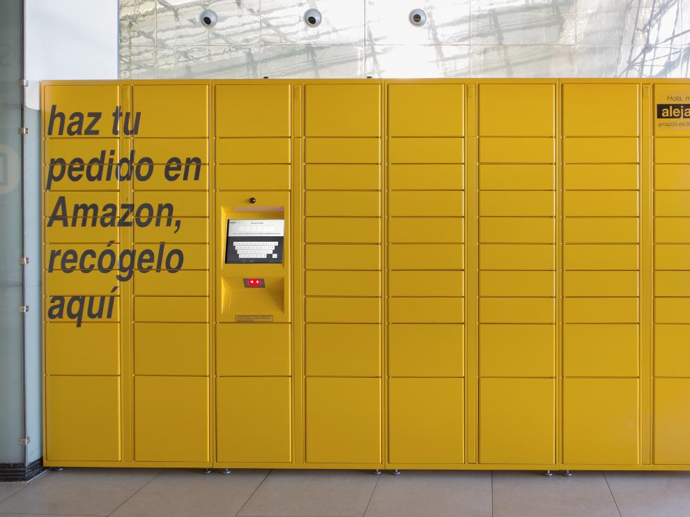 Este es el aspecto que tienen los Amazon Locker.