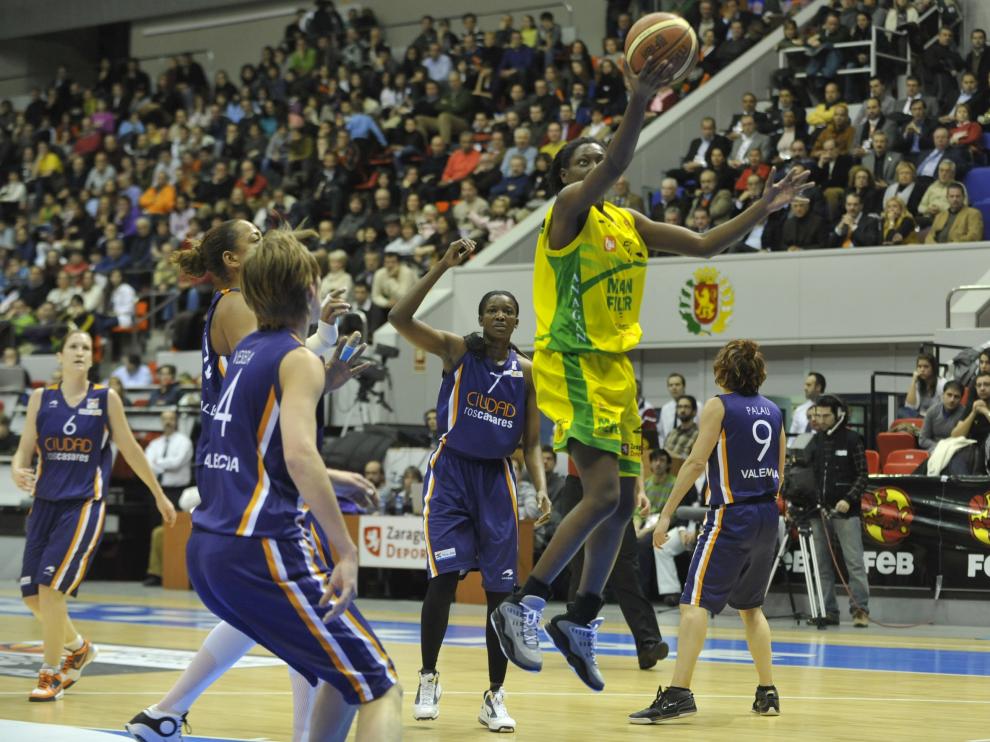 Partido del Mann Filter contra el Ros Casares en la última Copa de la Reina celebrada Zaragoza, en 2010