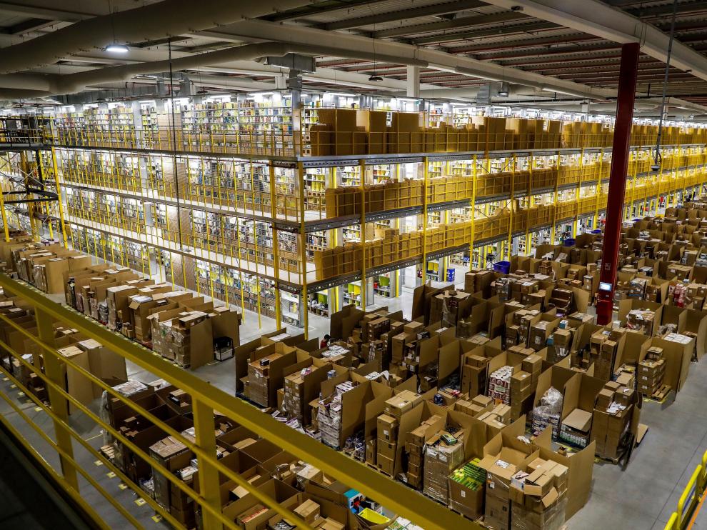 Una de las naves de distribución de Amazon.