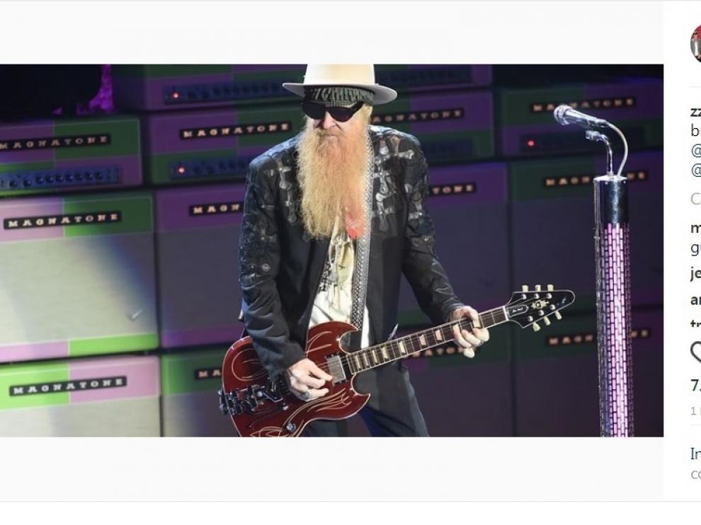 Billy Gibbons, en acción, en uno de sus conciertos de este año.