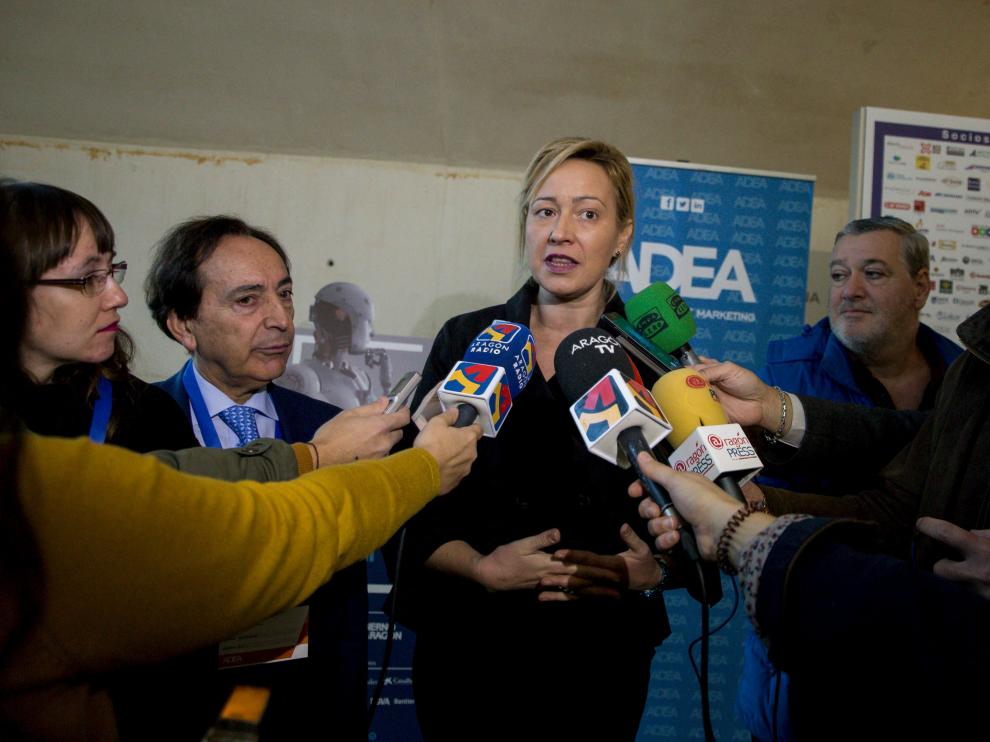 Marta Gastón, consejera de Economía, Industria y Empleo, en la convención de ADEA.