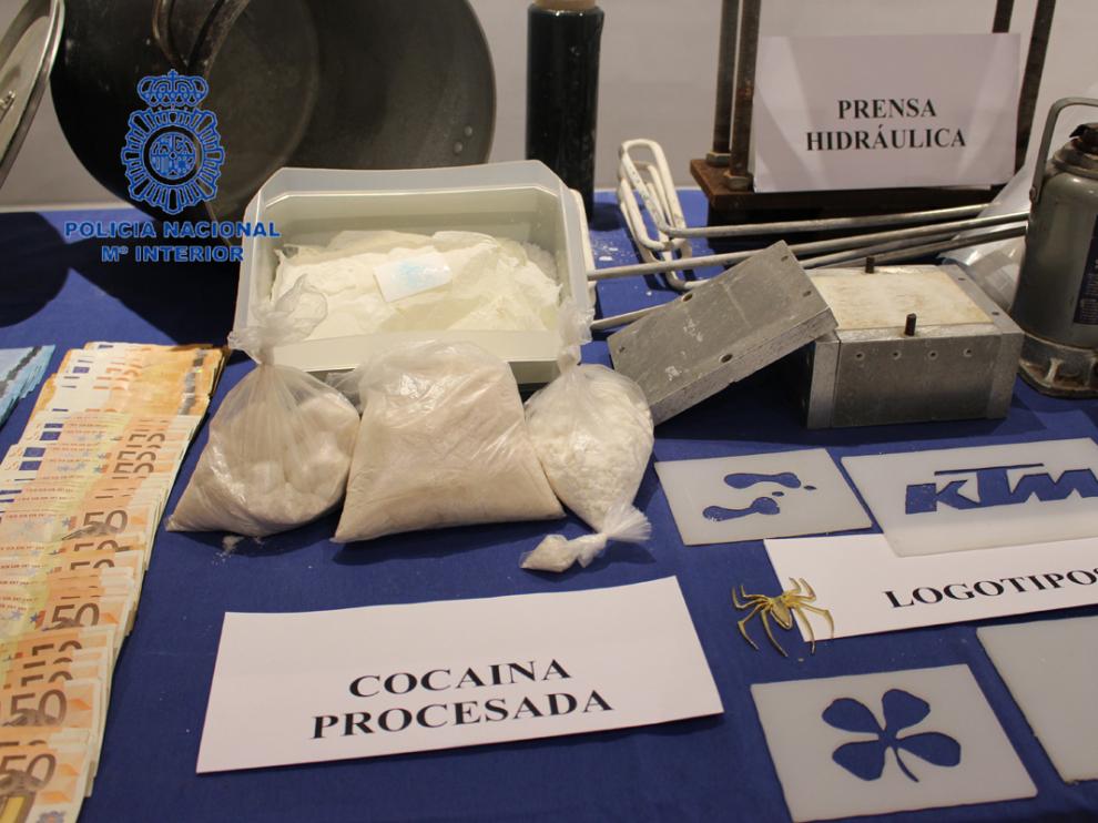 Parte del alijo incautado