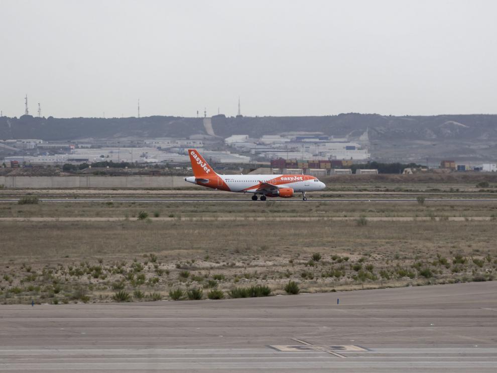 El Gobierno de Aragón negocia para que el aeropuerto de la capital aragonesa tenga vuelos regulares a Alemania.