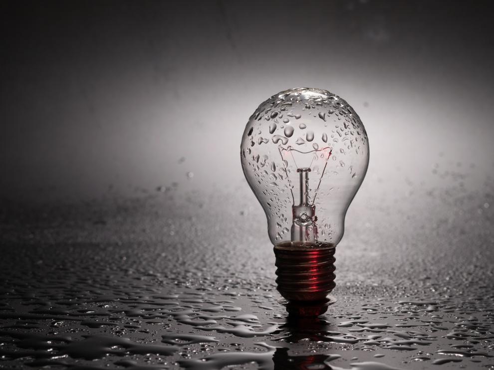 El precio de la electricidad se dispara un 40 % en las primeras semanas del año