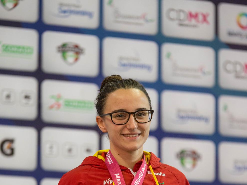 María Delgado con la medalla de bronce conquistada en el Mundial de México.