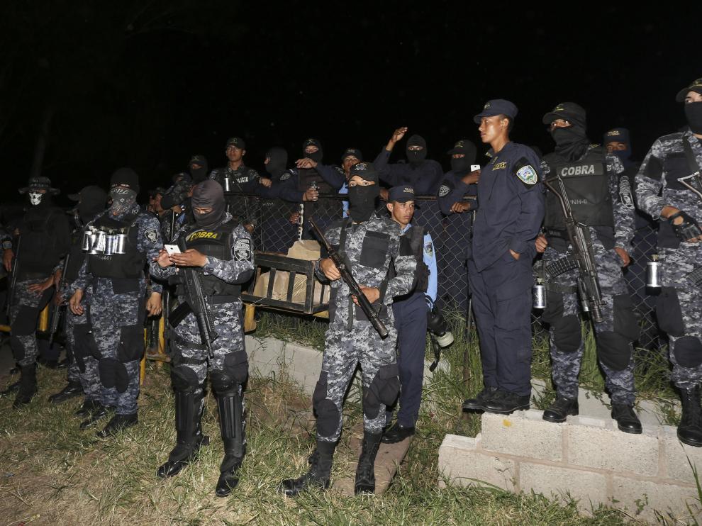 La Policía de Honduras se ha declarado en huelga de 'brazos caídos'