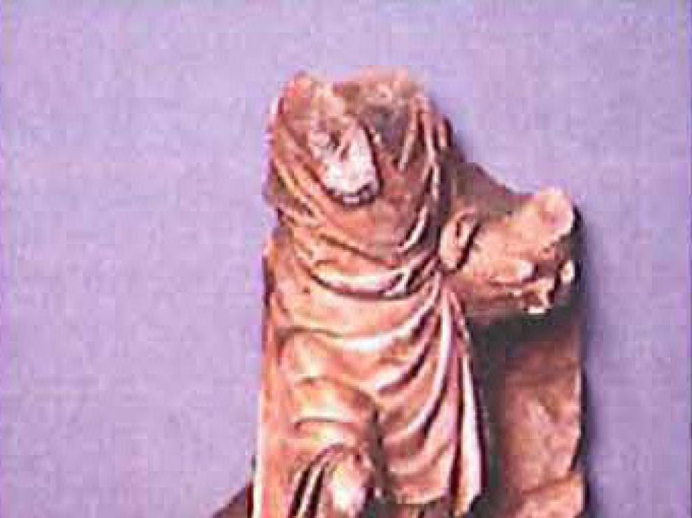 36-Retablo de la infancia de Jesús. San Juan Bautista relieve. Escultura de alabastro (1529-1530). Gabriel Joly.