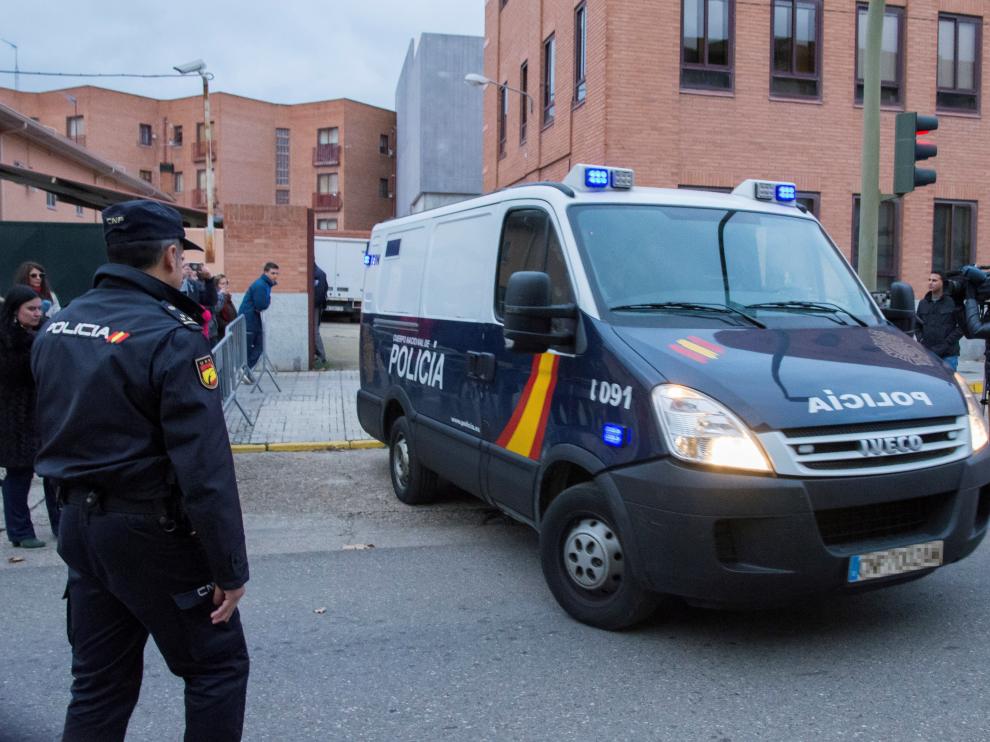 Furgón que trasladó a prisión a los acusados.