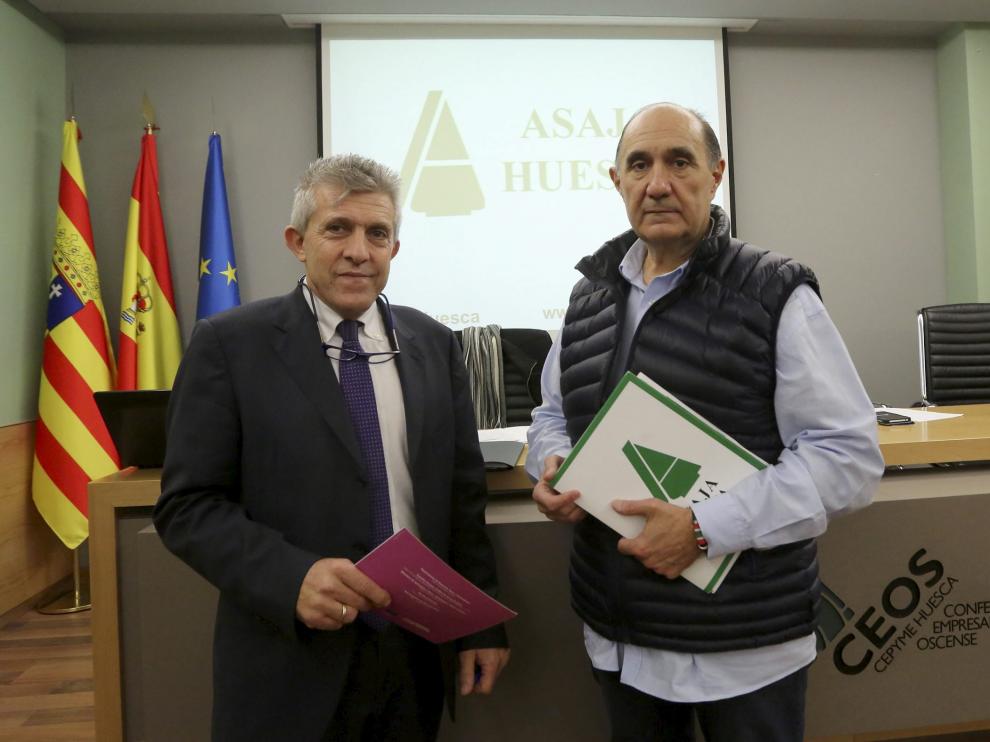 Ángel Samper (izquierda) y Fernando Luna, en la presentación del balance agrario