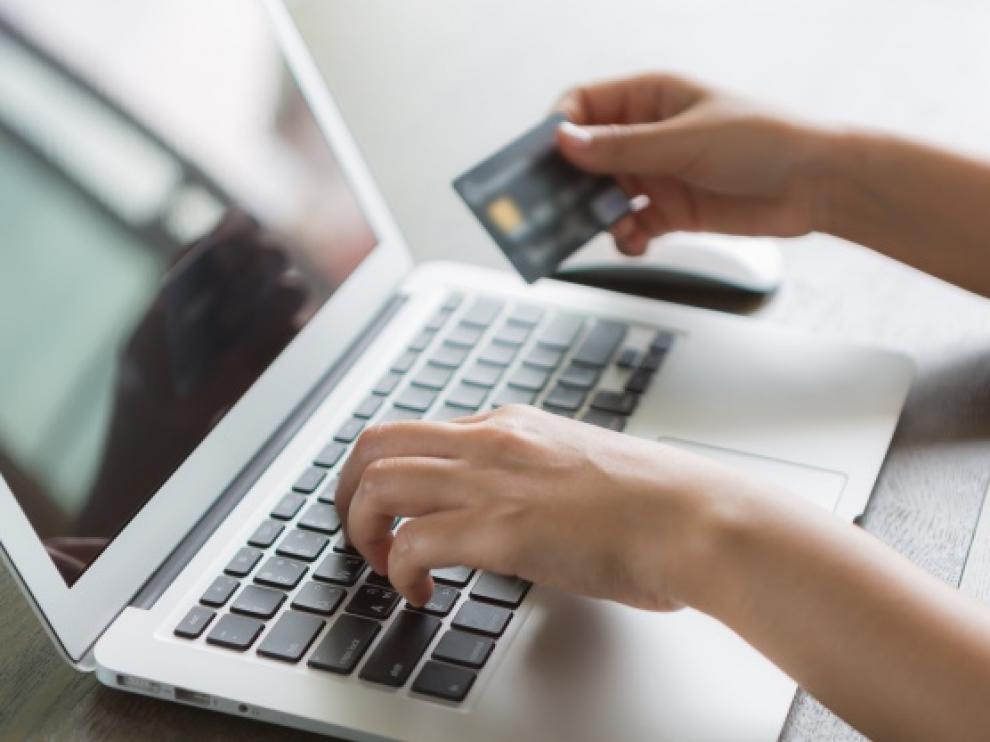El gasto medio en comercio electrónico ha crecido un 38% con respecto al año pasado, alcanzando los 1.954 euros.