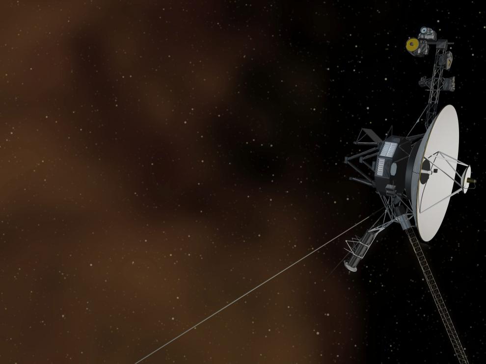 La sonda Voyager 1, lanzada al espacio en 1977 y que sigue en activo.