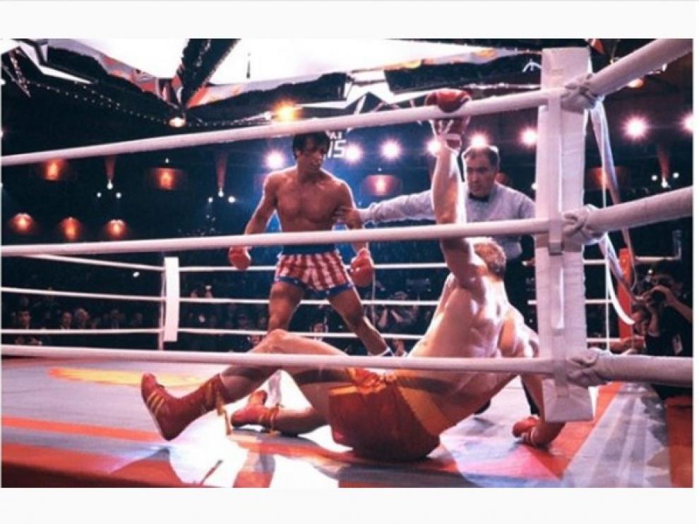 Balboa (Stallone) combatiendo en una de las secuelas de la saga 'Rocky'.