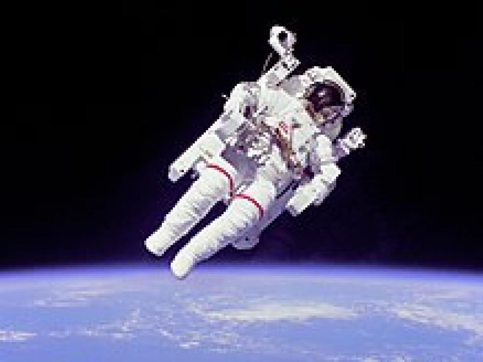 Bruce McCandless, en una imagen que hizo historia