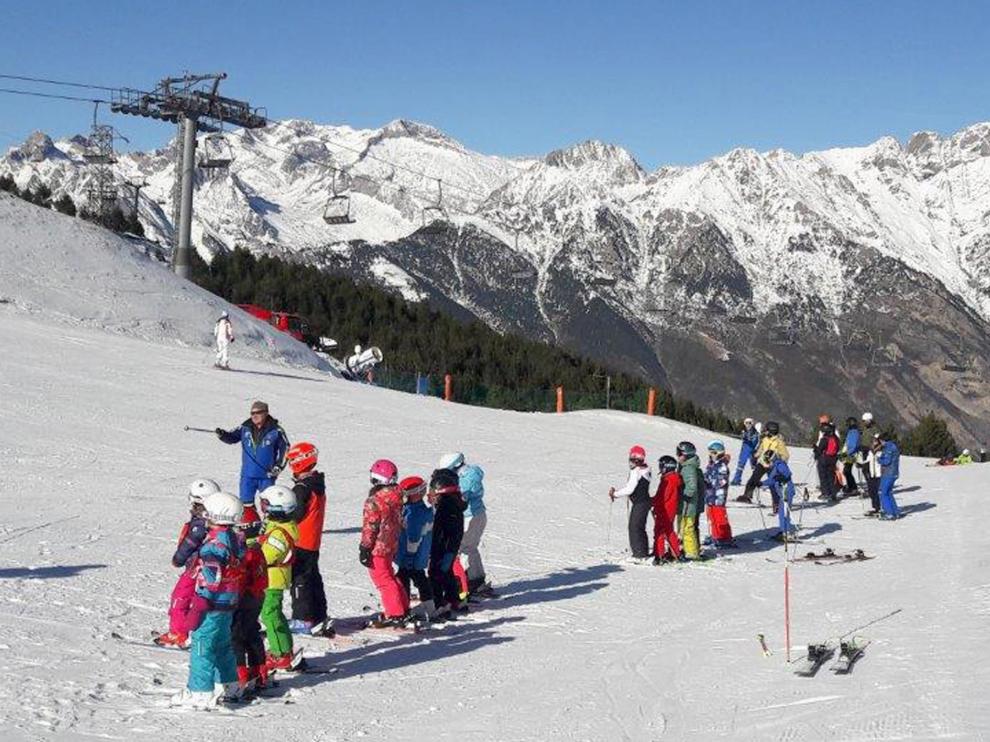 Cielos despejados con máximas de 14 grados en el Pirineo...
