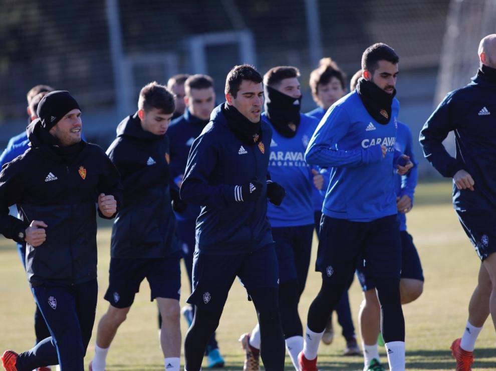 Entrenamiento de los jugadores del Real Zaragoza.