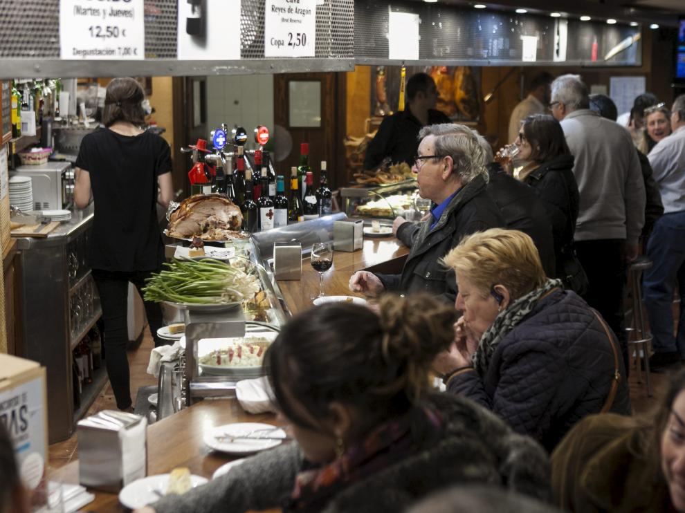 Ambiente en el Tubo durante el concurso de tapas del año pasado.