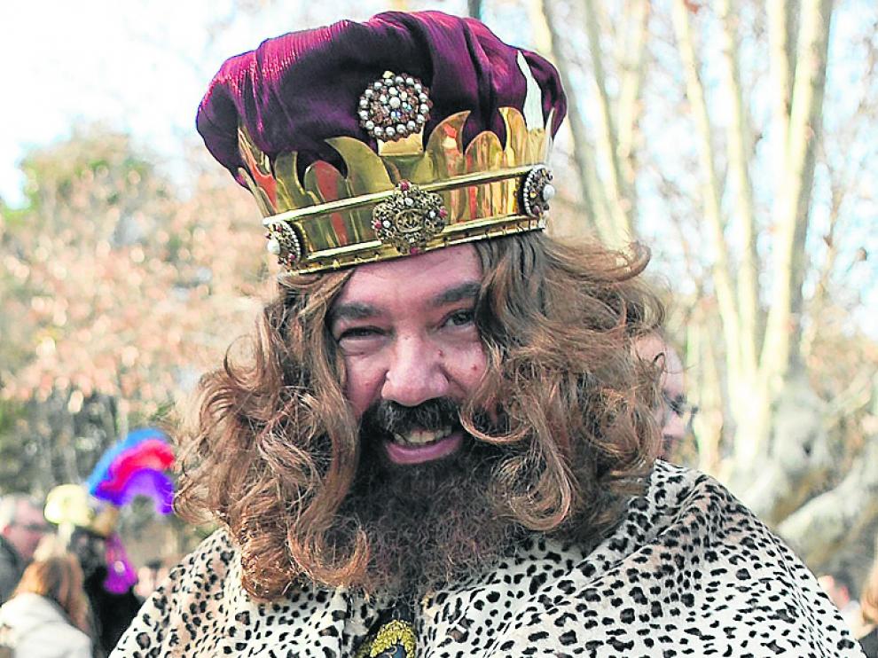 El rey Gaspar, ayer a su llegada al parque de Las Delicias.